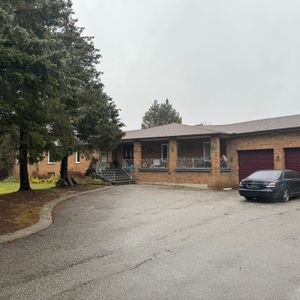 For Lease - 8 Rosegarden Drive, Brampton, Ontario - Photo 2