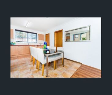 Comfortable Two-Bedroom Townhouse at the Heart of Maroubra - Photo 5