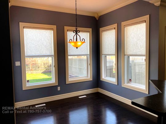 GORGEOUS 4 BED+DEN+BONUS ROOM HOUSE W/ DOUBLE ATTACHED GARAGE & BSMT IN COMMUNITY OF RUTHERFORD - Photo 1
