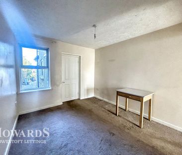 3 bedroom terraced house to rent - Photo 2