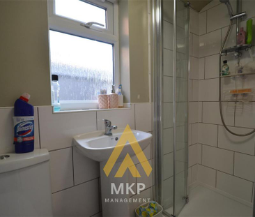 5 bedroom terraced house to rent - Photo 3