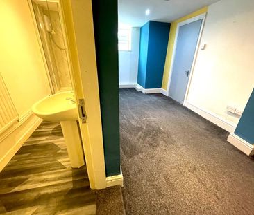 2 Bed Terraced House, Colwyn Road, LS11 - Photo 5