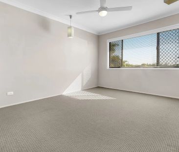 75 Donnington Street, Carindale. - Photo 6