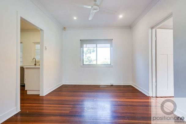 Walk to the Prince Charles Hospital, local shops, Wavell State Primary and High Schools! 2 Bed + office or sleepout! - Photo 1