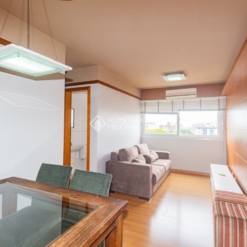 Apartamento com 2 quartos e 65m² para alugar em Passo d'Areia, Porto Alegre. - Foto 1