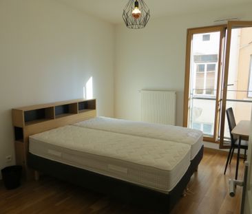 Location Appartement 3 pièces 74m² LYON 4ème - Photo 5