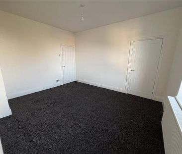 2 bedroom end of terrace house to rent - Photo 4
