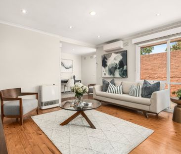 Spacious 4 Bedroom + Study Family Home in Prime Keysborough Location - Photo 3