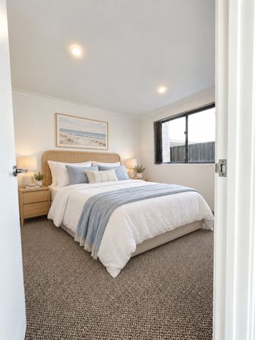 Main Home &dollar;950&sol;Week &vert; Studio &dollar;450&sol;Week - Brand New Coastal Living & a Separate Studio - Photo 3