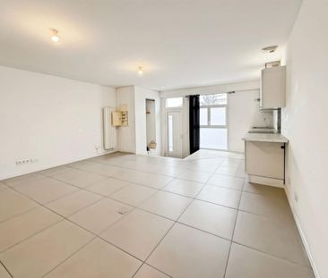 Location Appartement 2 pièces 57m² MONT DE MARSAN 40000 - Photo 2