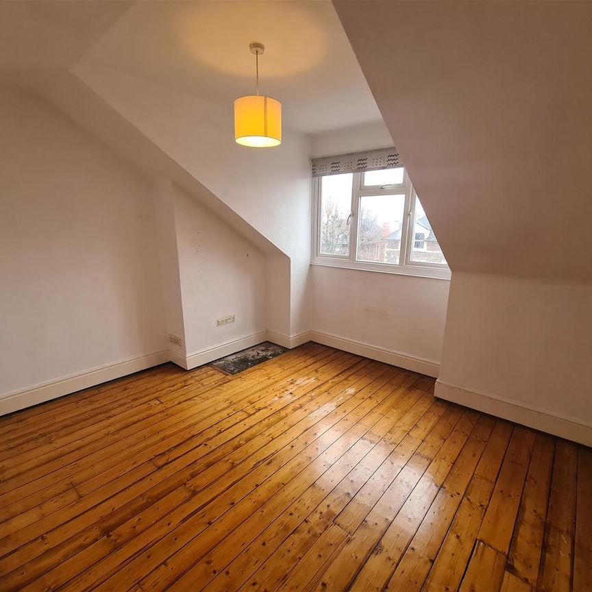 Clarendon Road, Bristol - Photo 1