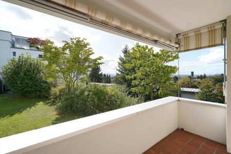 "Viel Platz an bevorzugter Lage mit traumhafter Aussicht" - Photo 4