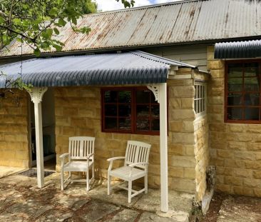 Tranquil Garden Retreat Just Minutes from Leura Village! - Photo 1