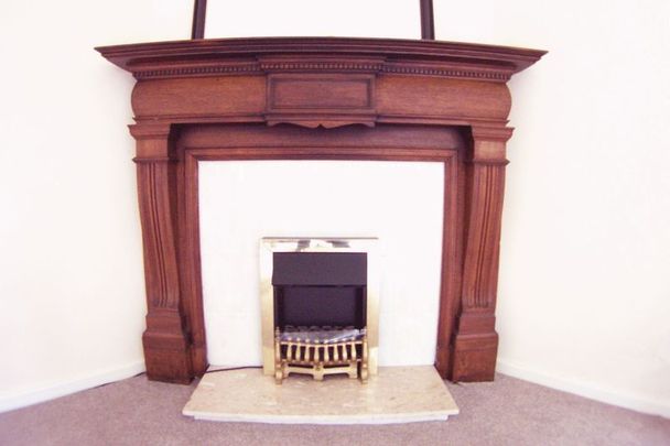 Wetherby Road, Leeds - Photo 1