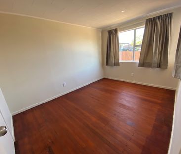 9B Surrey Street, Manurewa, Auckland - Photo 1