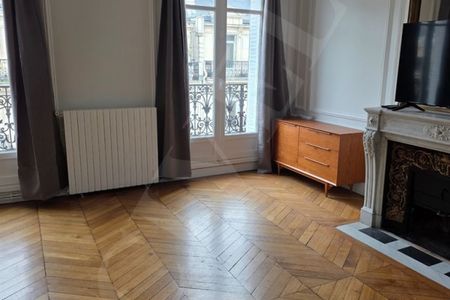 Appartement à louer à Paris 8Ème - Photo 3