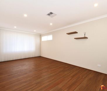 WELLARD 4x2 HOME FOR LEASE - Photo 2
