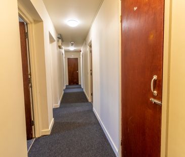 7 Bed Student Accommodation - Photo 4