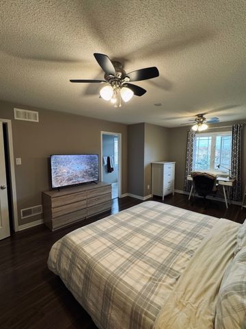 For Lease - 640 Via Campanale Avenue, Barrhaven, Ontario - Photo 3