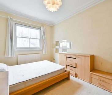 Belgrave Gardens, St John's Wood, NW8 - Photo 2