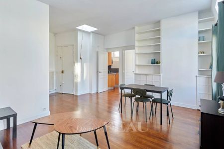 Location appartement, Paris 7ème (75007), 2 pièces, 44.14 m², ref 85355896 - Photo 5