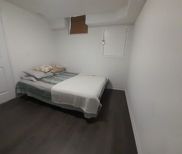 For Lease - 7 Wolverine Way, Toronto, Ontario - Photo 1