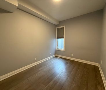 For Lease - 11 Baden Street, Toronto, Ontario - Photo 2