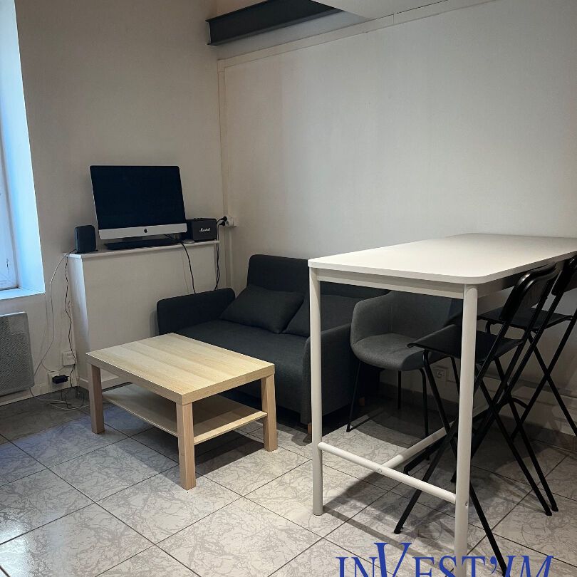 OULLINS CENTRE T1 DUPLEX, - Photo 1