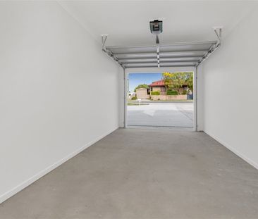 OUTSTANDING STUDIO LIVING ON GROUND LEVEL - Photo 3