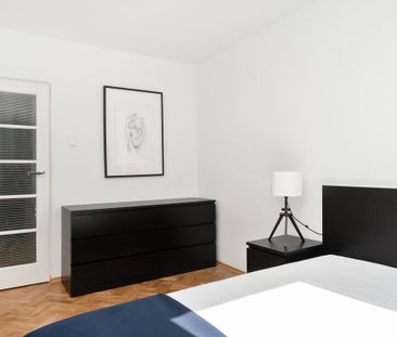 Warszawa, Ursynów, al. Komisji Edukacji Narodowej - Photo 1