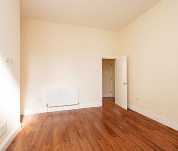 1 Bedroom Apartment - Photo 2