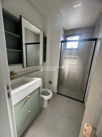 Apartamento com 3 quartos e 122m² para alugar em Centro, Balneário Camboriú. - Photo 3