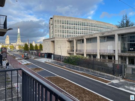 Location Appartement 3 pièces 76m² - Photo 5