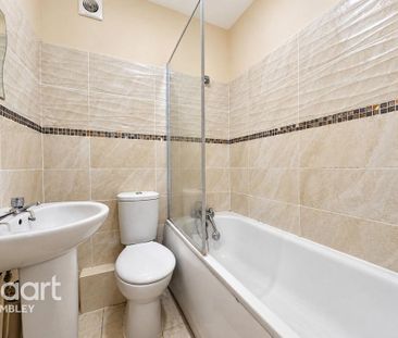 1 bedroom in a house share to rent - Photo 4