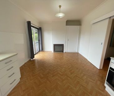 50 Henderson Road, Queanbeyan NSW 2620 - House For Rent | Domain - Photo 5