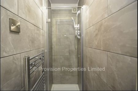 1 Bedroom Flat near Leeds City Centre - Photo 5