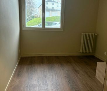 Location Appartement 3 pièces 69m² - Photo 3