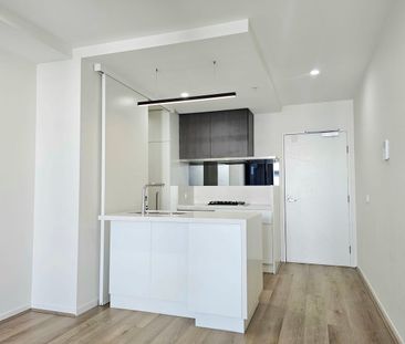 ONE BEDROOM APARTMENT IN THE HEART OF OAKLEIGH - Photo 3