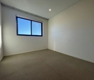 Contemporary 2-Bedroom Apartment in the Heart of Arncliffe - Photo 3