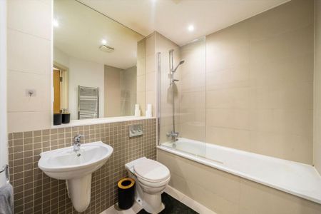 2 bedroom flat to rent - Photo 5