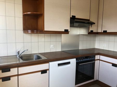 Appartement de 4 pièces centre ville et ascenseur 1 LOYER NET OFFERT ! - Photo 3