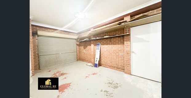 Immaculate 4-Bedroom Home in Prime Location Of Hinchinbrook - Photo 1