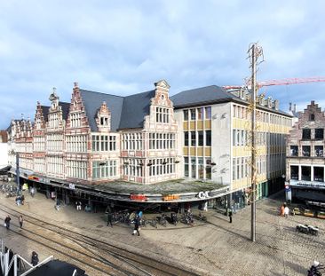 GERENOVEERD APPARTEMENT IN 2020 MET 1 SLAAPKAMER EN TERRAS, in het ... - Photo 1