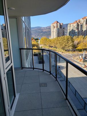 2 bed + den/2 bath at Ellis Parc - Photo 1