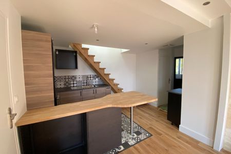 t2 immeuble pierre bordeaux croix blanche - Photo 4