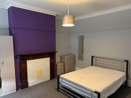 4 bedroom terraced house to rent - Photo 3