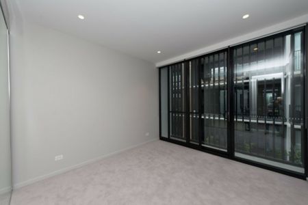 19/14 Trevillian Quay, Kingston ACT, Belconnen - Photo 2