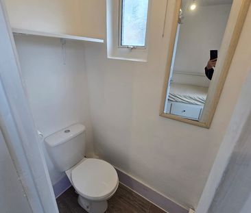 Studio Flat, Myddleton Road, N22 - Photo 2