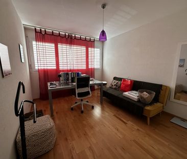 3.5 Zimmer, 110 m², 2. Stock - Photo 2