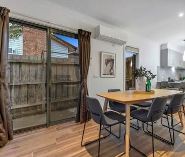 1/17 View Street, Pascoe Vale VIC 3044 - Photo 4